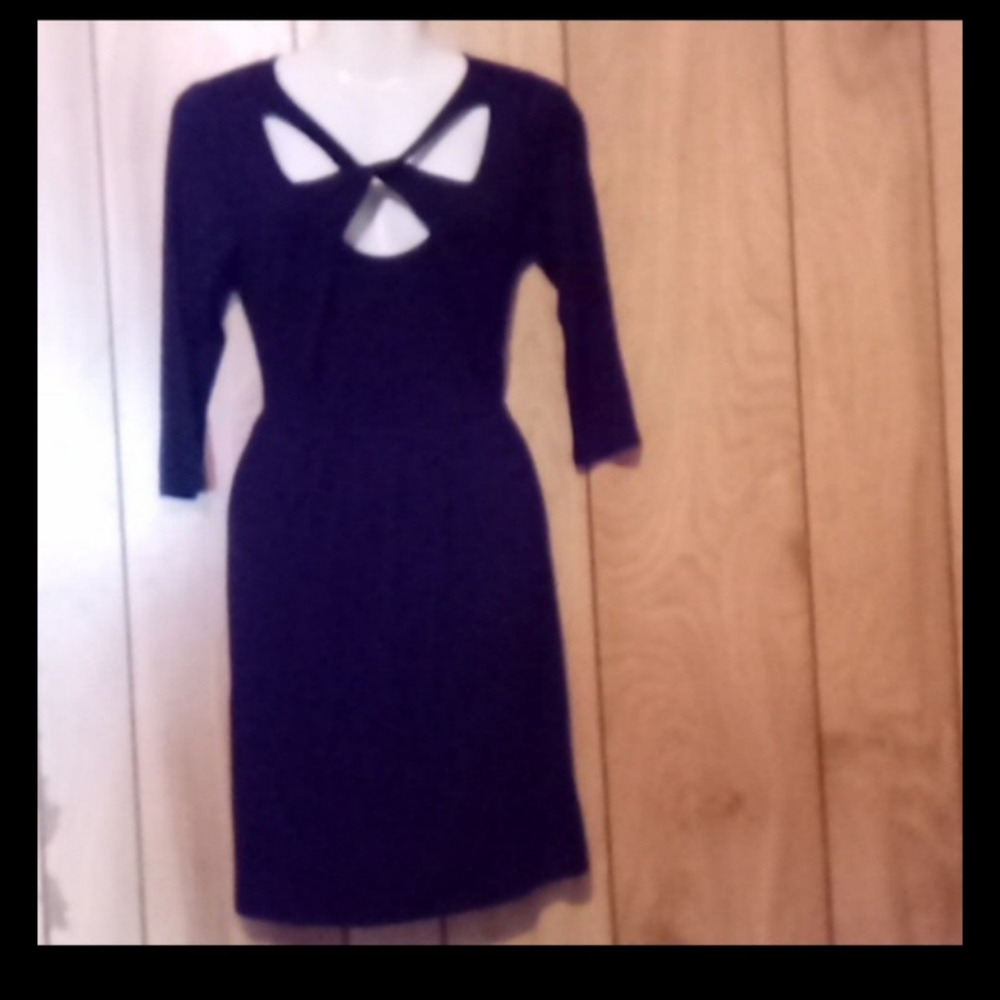 Covetec clothing crisscross neckline dress